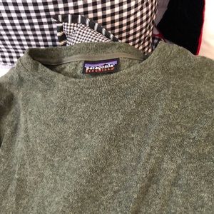 Patagonia fleece pullover